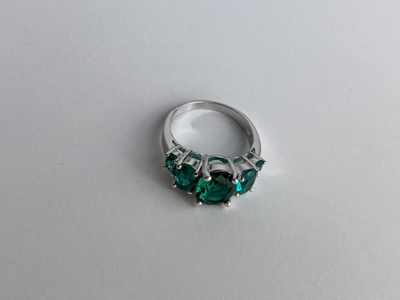 925 Sterling Silver Green CZ Ring Size 8