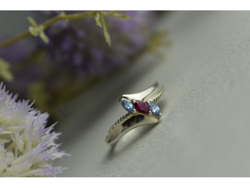 925 Sterling Silver Pink Spinel & Topaz Ring Size 7