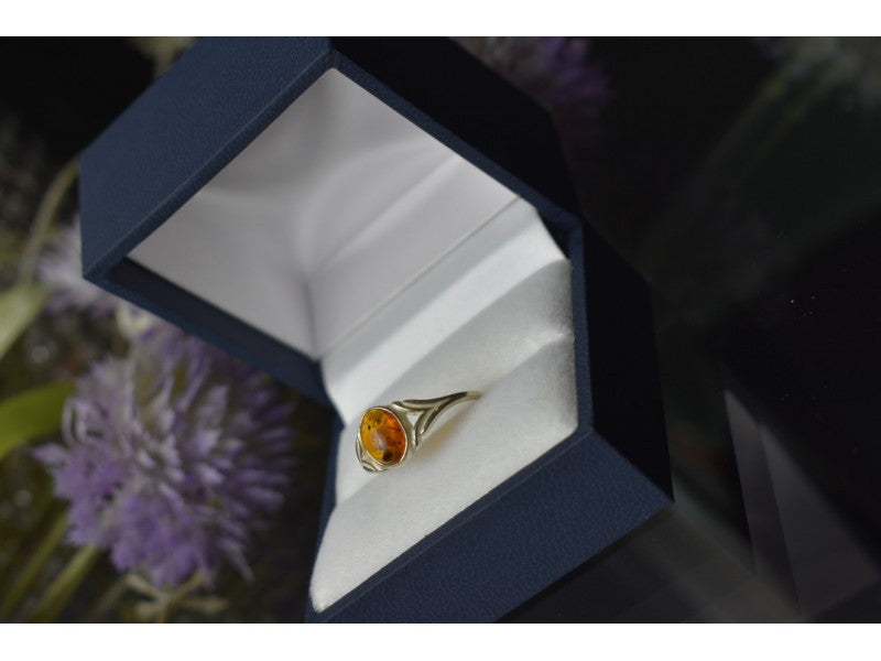 925 Sterling Silver Amber Ring Size 6.5