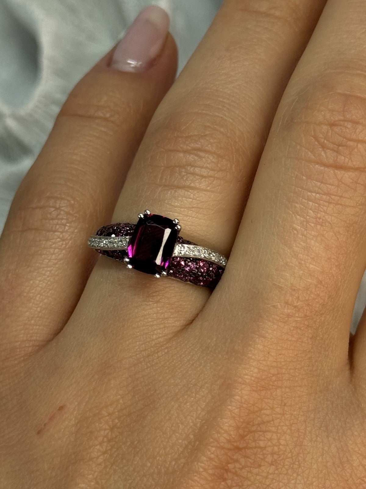 10K White Gold Spinel & Diamond Ring Size 6.5