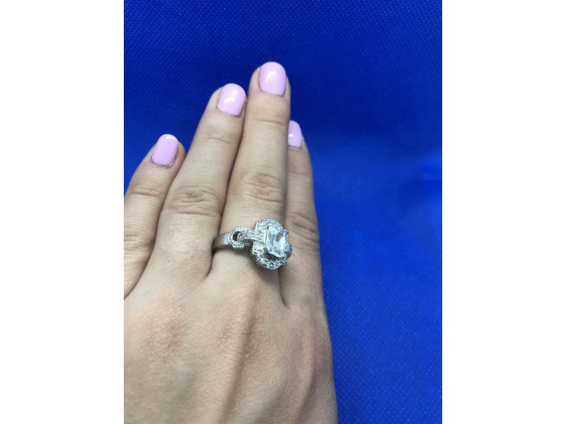 925 Sterling Silver CZ Ring Size 8