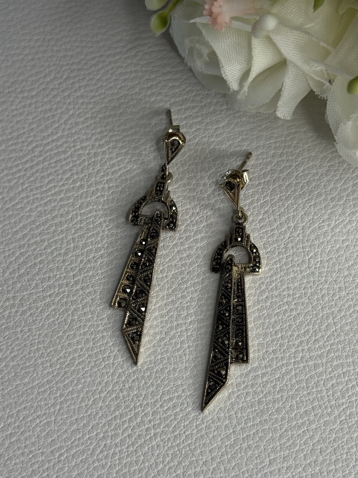 Elegant 925 Sterling Silver Marcasite Earrings Length 1.80 Inch