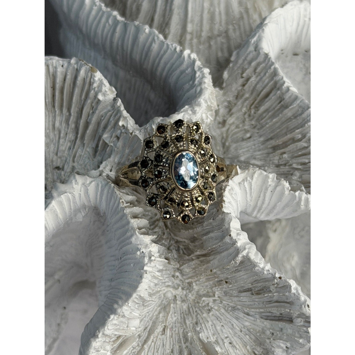 925 Sterling Silver Topaz & Marcasite Ring Size 7