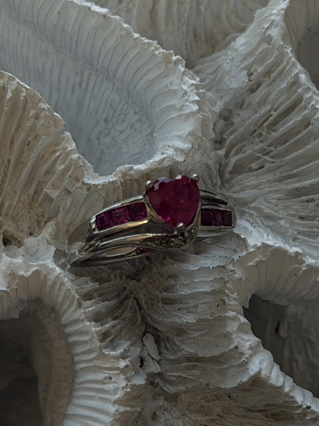 925 Sterling Silver Pink Topaz Heart Ring Size 7