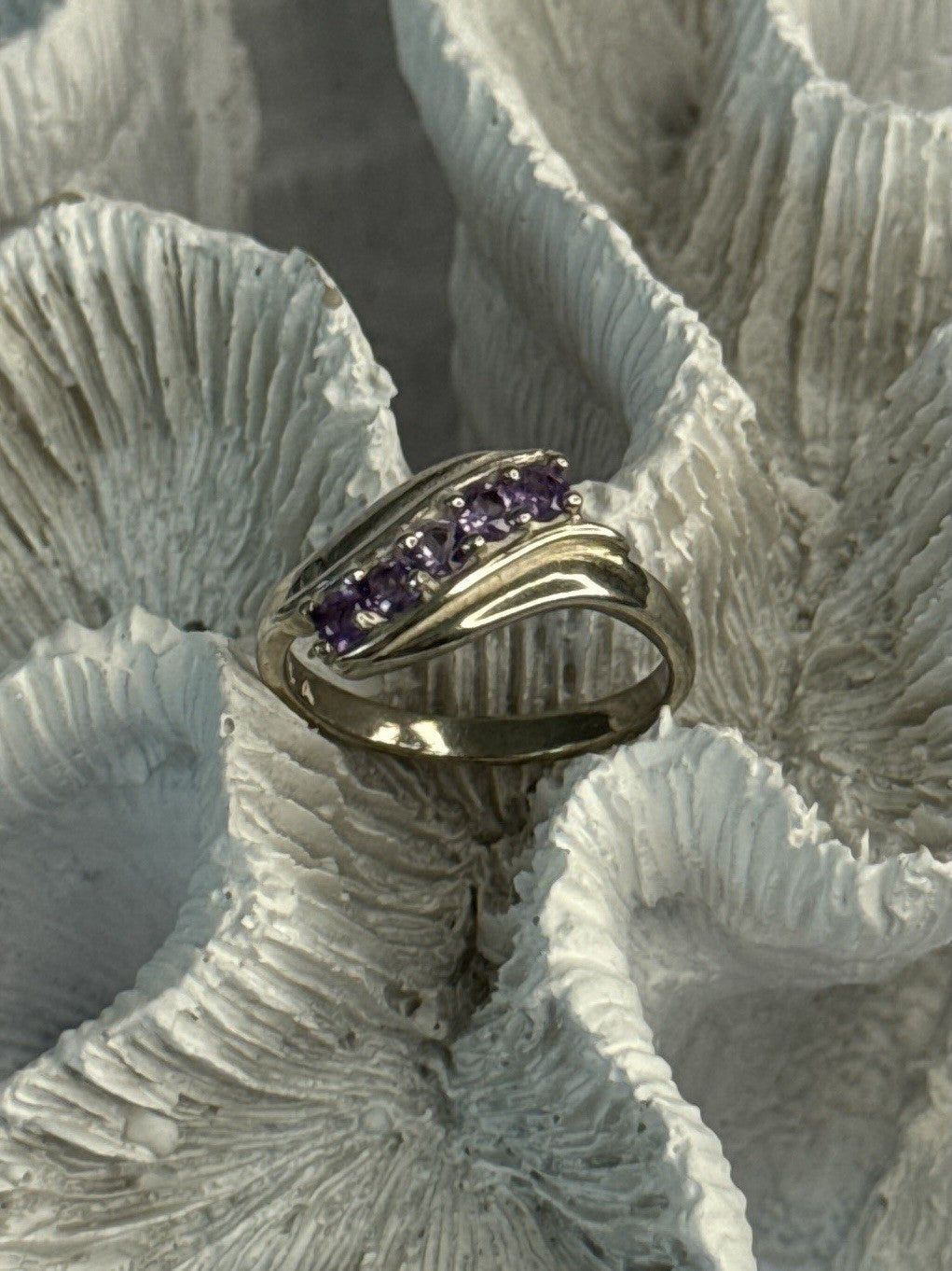 Elegant 925 Sterling Silver Amethyst Ring Size 9.5