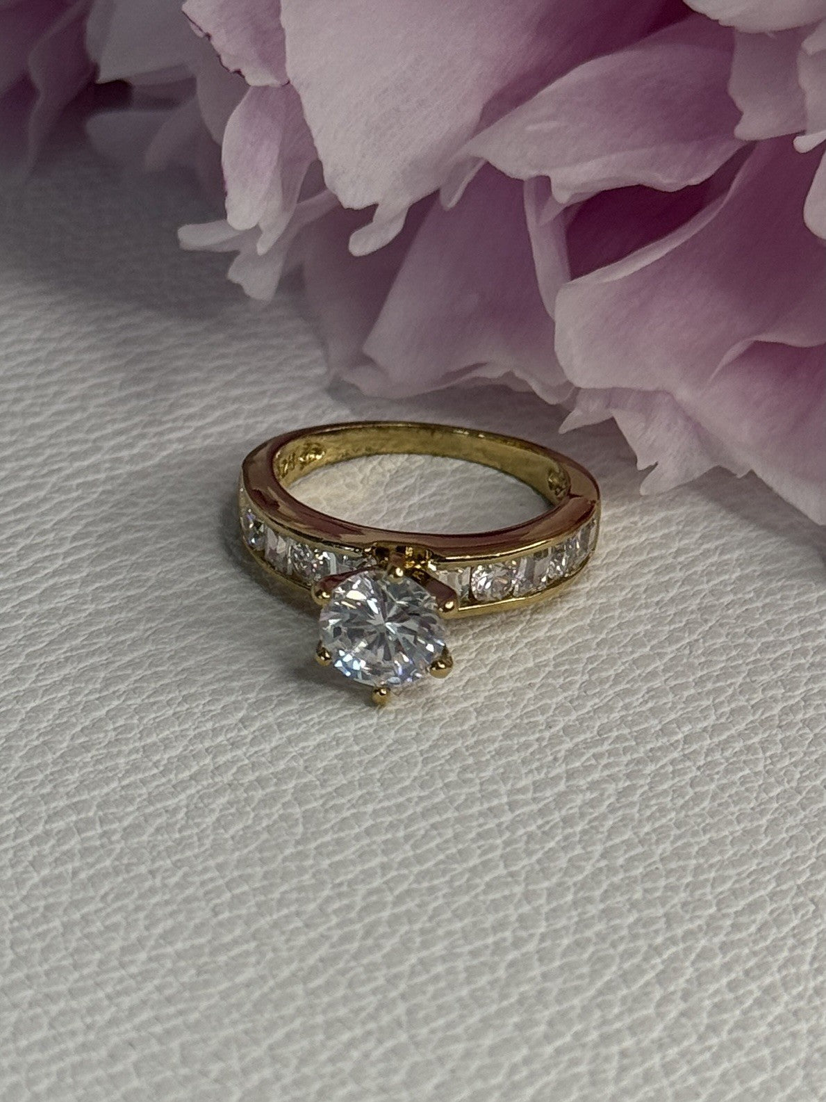 925 Sterling Silver Gold Plated CZ Ring Size 7