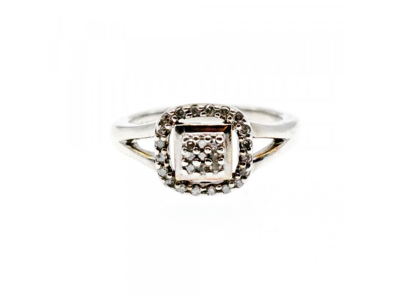 925 Sterling Silver White Sapphires Ring Size 5.5