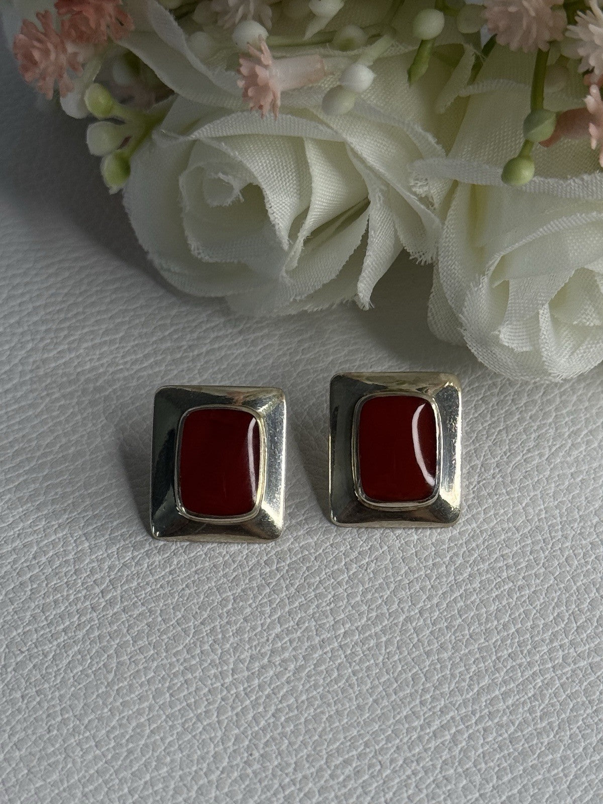 Classy 925 Sterling Silver Carnelian Earrings Length 0.65 Inch