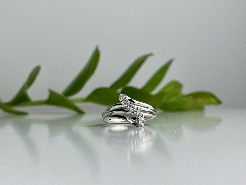 925 Sterling Silver White Topaz Ring Size 7