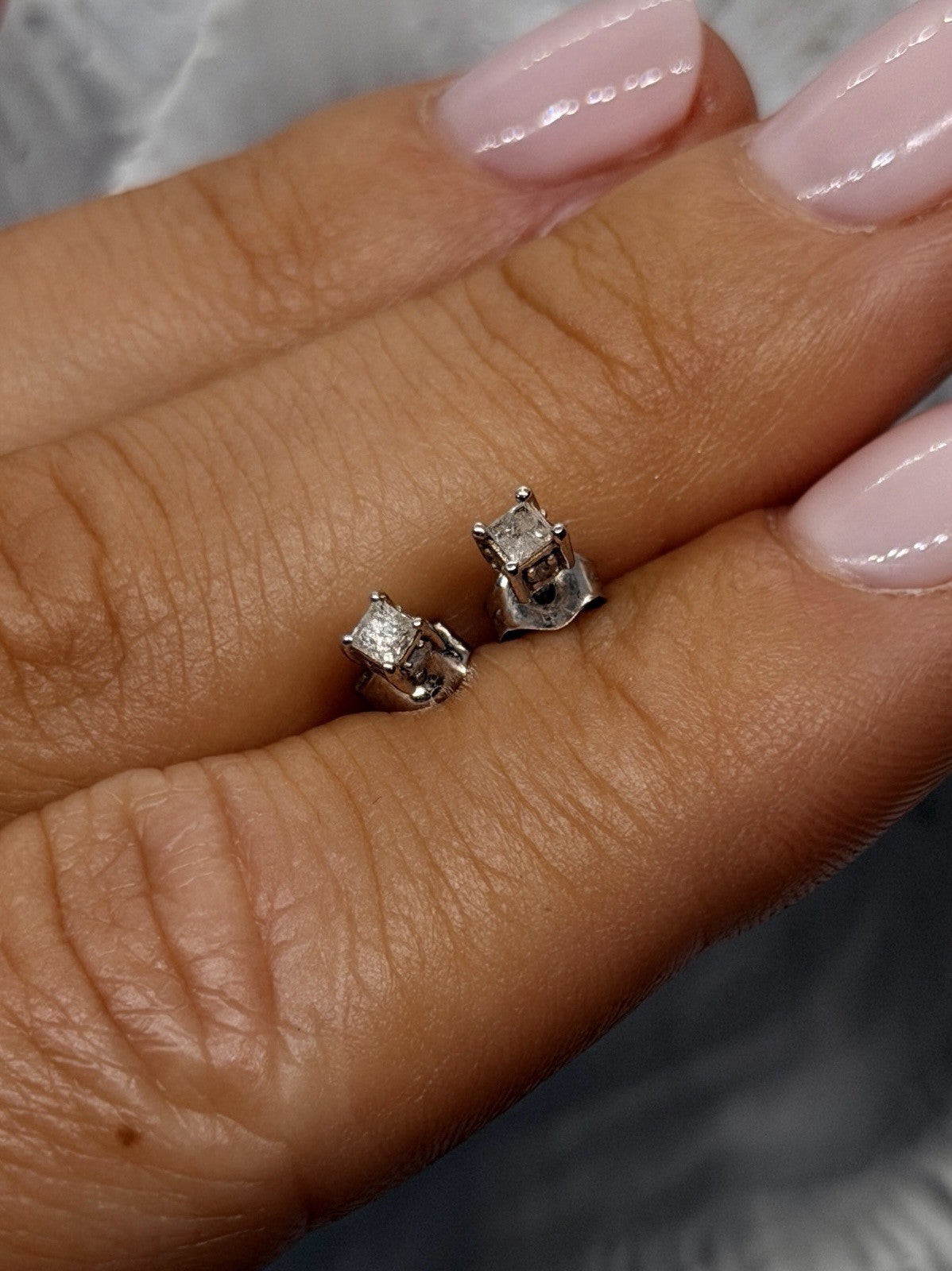 10K White Gold Princess Cut Diamond Stud Earrings 0.25 CTW
