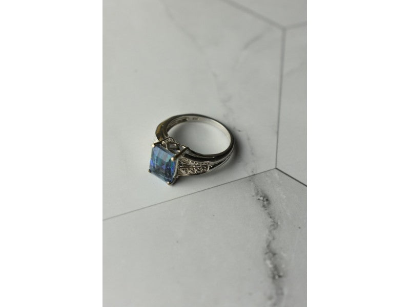 925 Sterling Silver Blue Spinel Ring Size 6.5