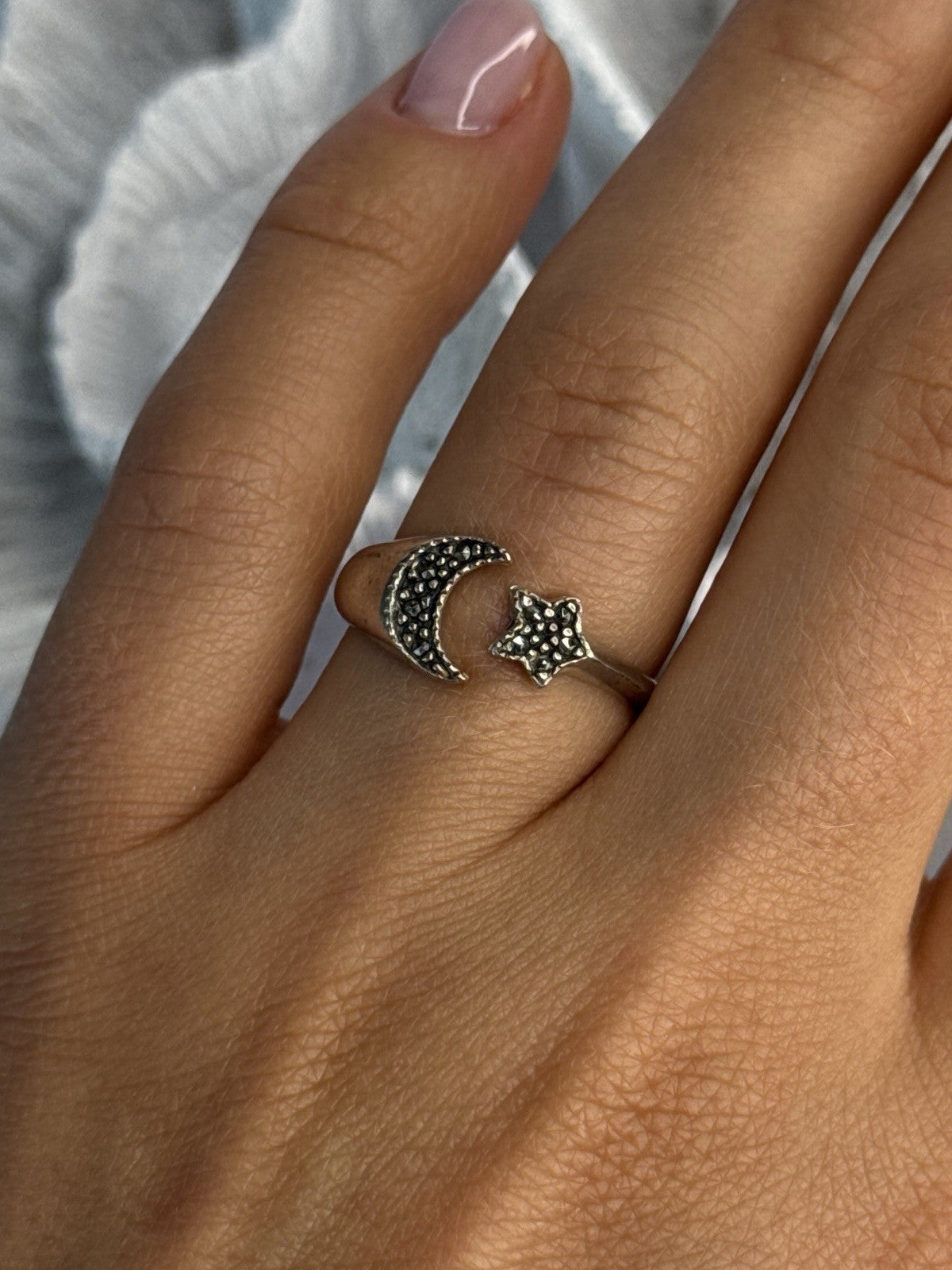 925 Sterling Silver Moon & Star Marcasite Ring Size 8