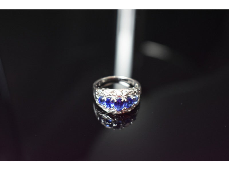 925 Sterling Silver Blue Topaz Ring Size 7.5