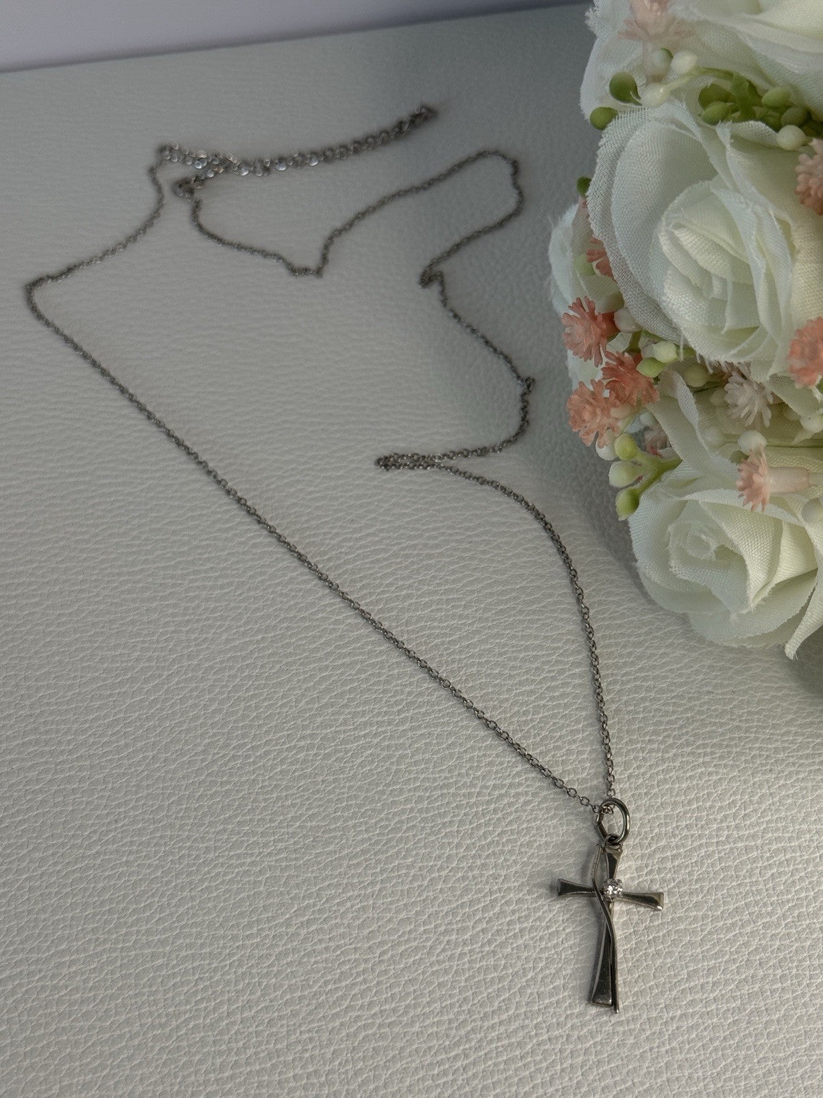 925 Sterling Silver Diamond Cross Necklace Length 20/18 Inch