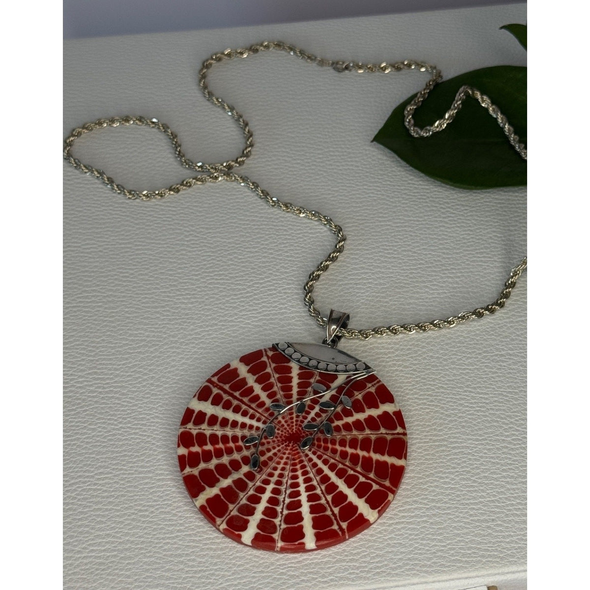 Vintage 925 Sterling Silver Red Shell Necklace Pendant Length 3 inch