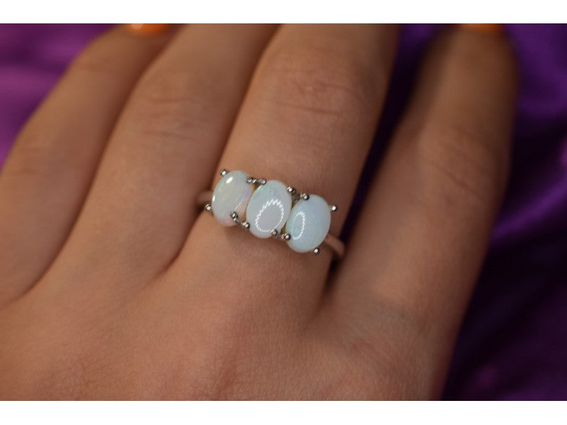 925 Sterling Silver Opal Ring Size 9
