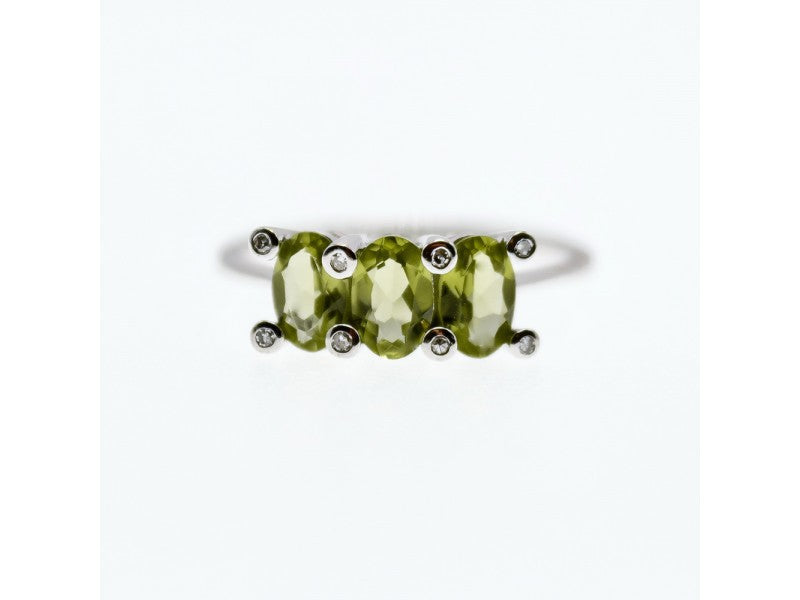 14K White Gold Peridot & Diamonds Ring Size 11.12