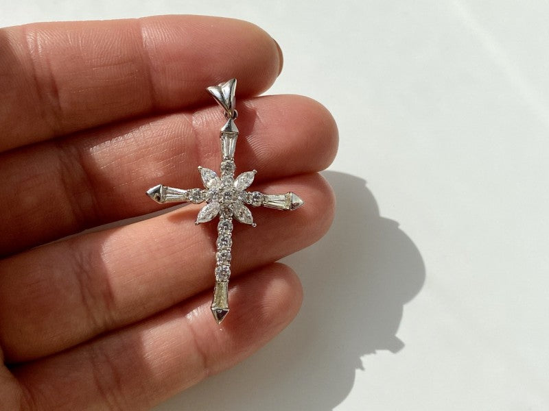 925 Sterling Silver CZ Cross Pendant
