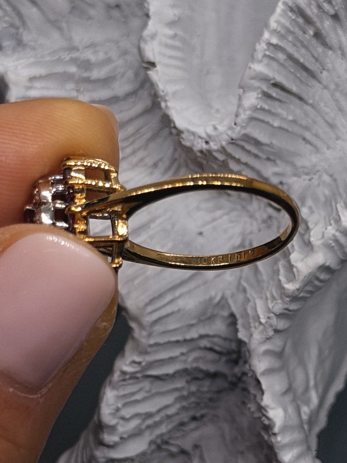 10K Yellow Gold Ruby & Diamond Cocktail Floral Style Ring Size 7.5