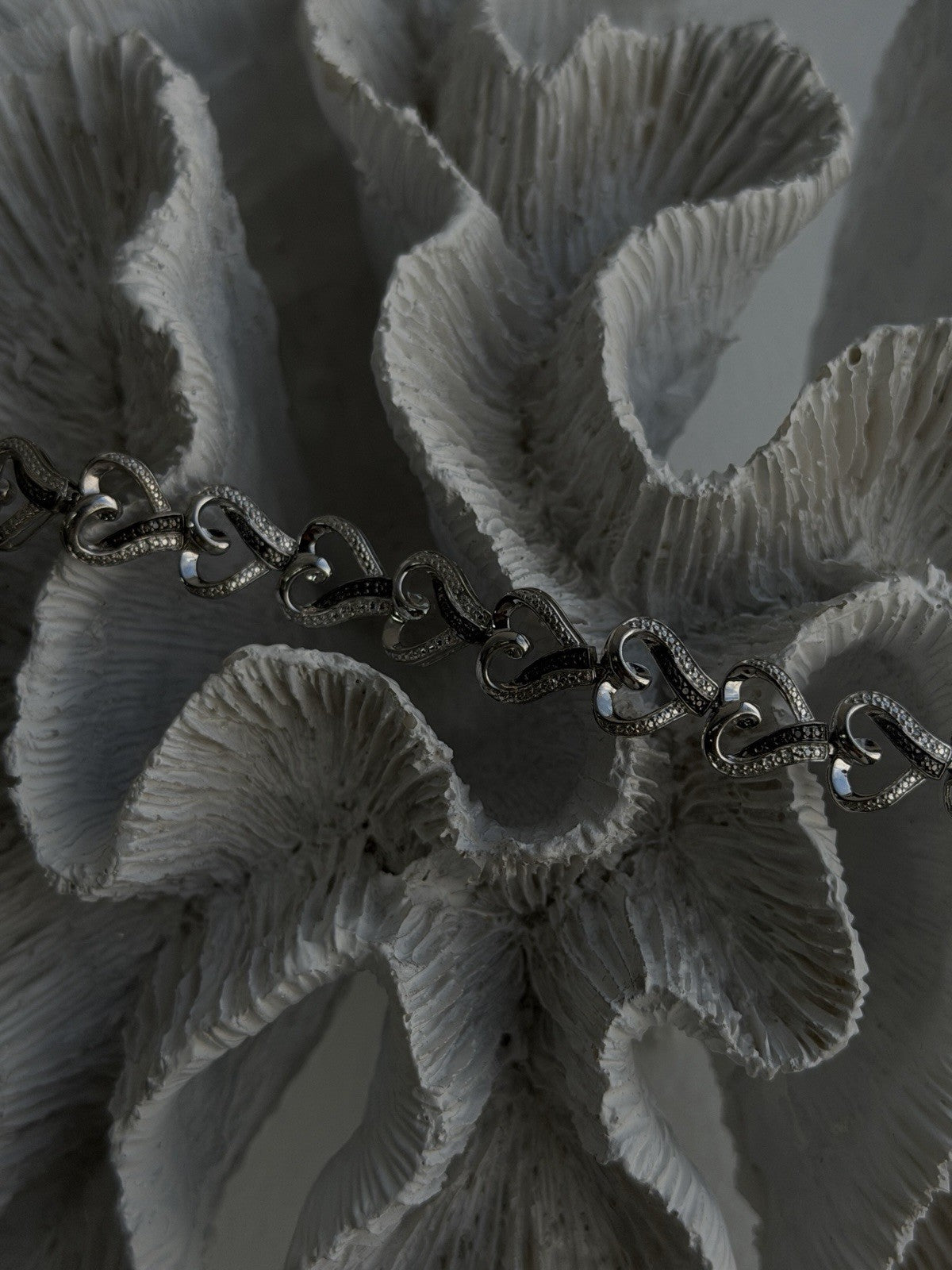 925 Sterling Silver Black & White Diamonds Heart Bracelet 7.5