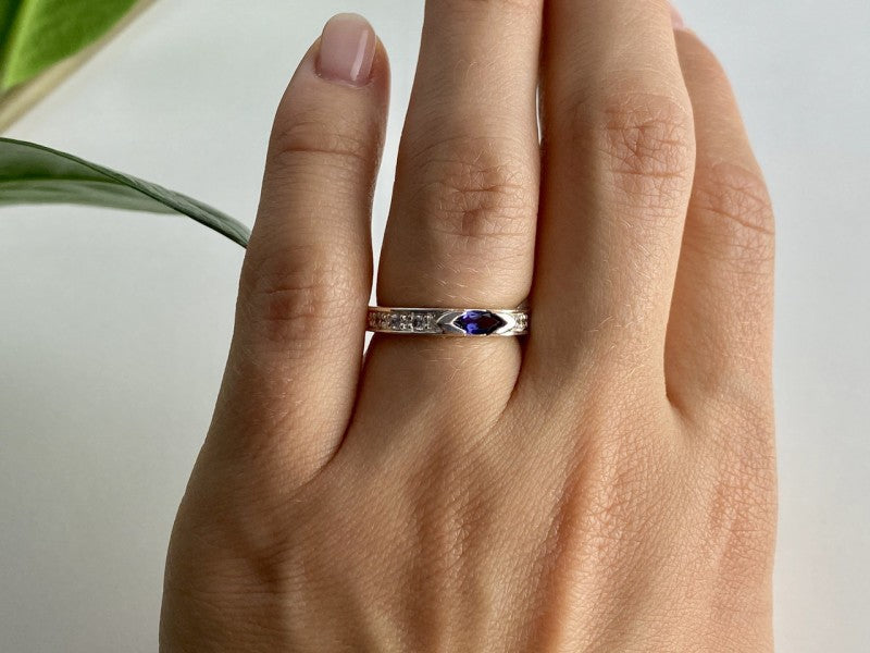 925 Sterling Silver Iolite & CZ Band Ring Size 6.5