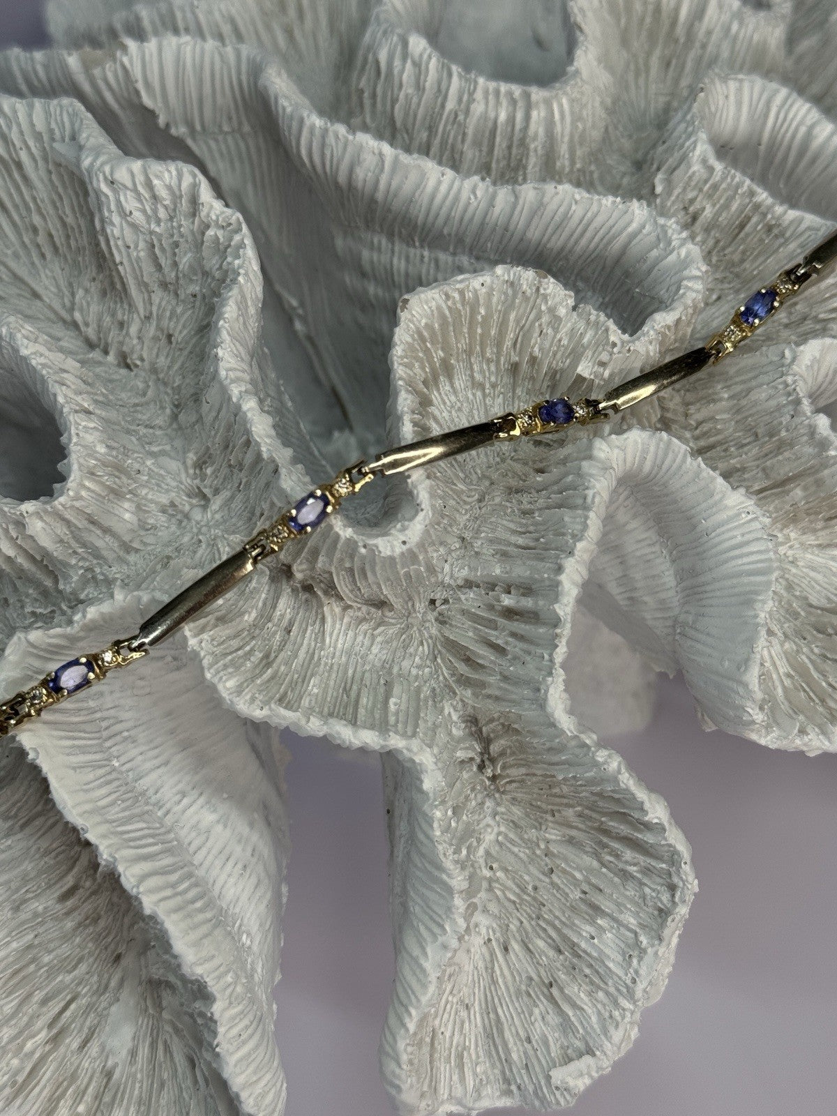 14K Yellow Gold Tanzanite & Diamond Bracelet Length 7.5 Inch