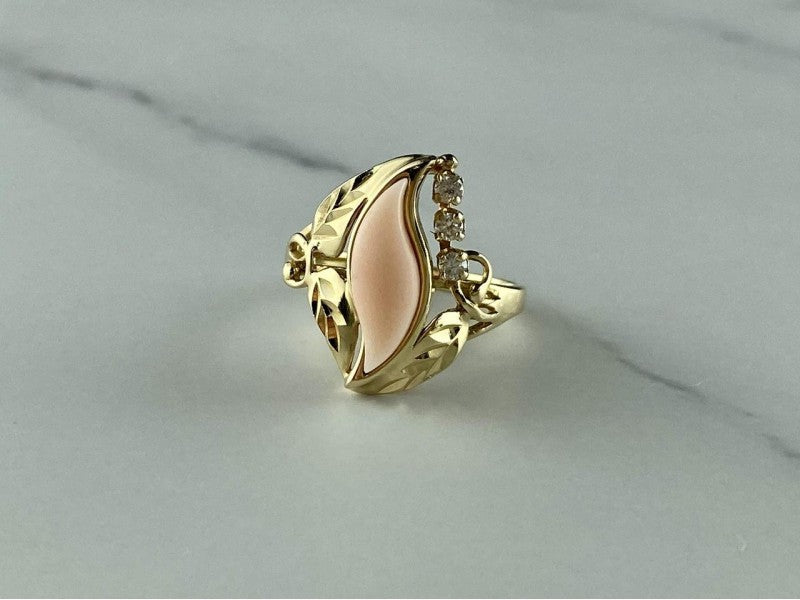 14K Yellow Gold Pink Agate & Sapphires Ring Size 5.5