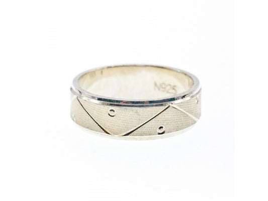 925 Sterling Silver Band Ring Size 7.5 Italy