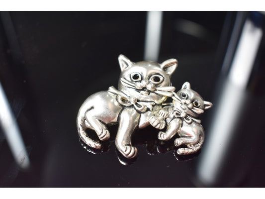 Vintage 925 Sterling Silver "Cats" Brooch