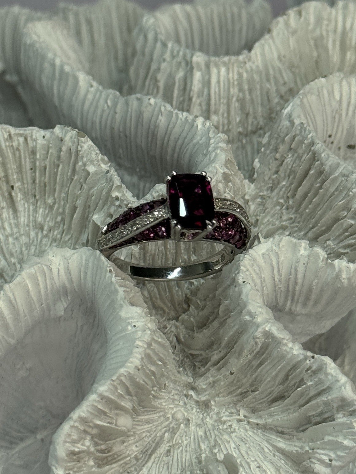 10K White Gold Spinel & Diamond Ring Size 6.5