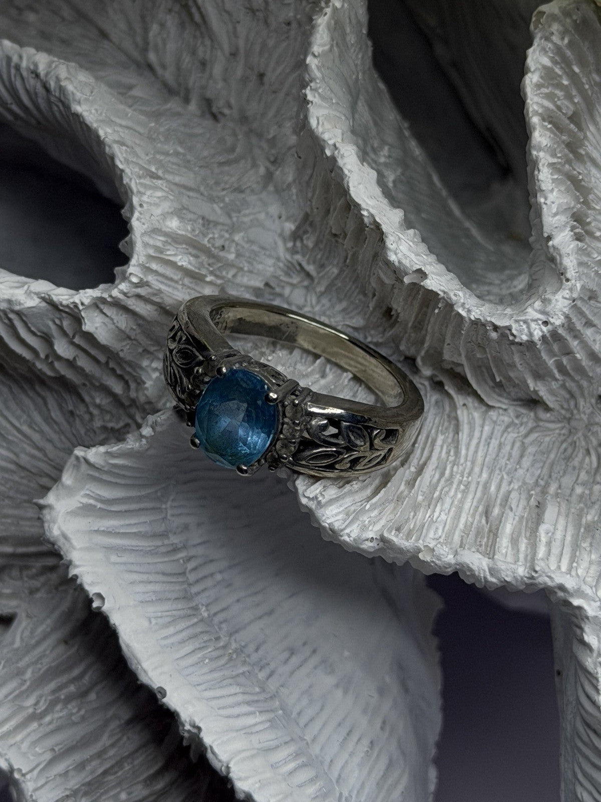 Vintage Filigree 925 Sterling Silver Blue & Clear Topaz Ring Size 8.5