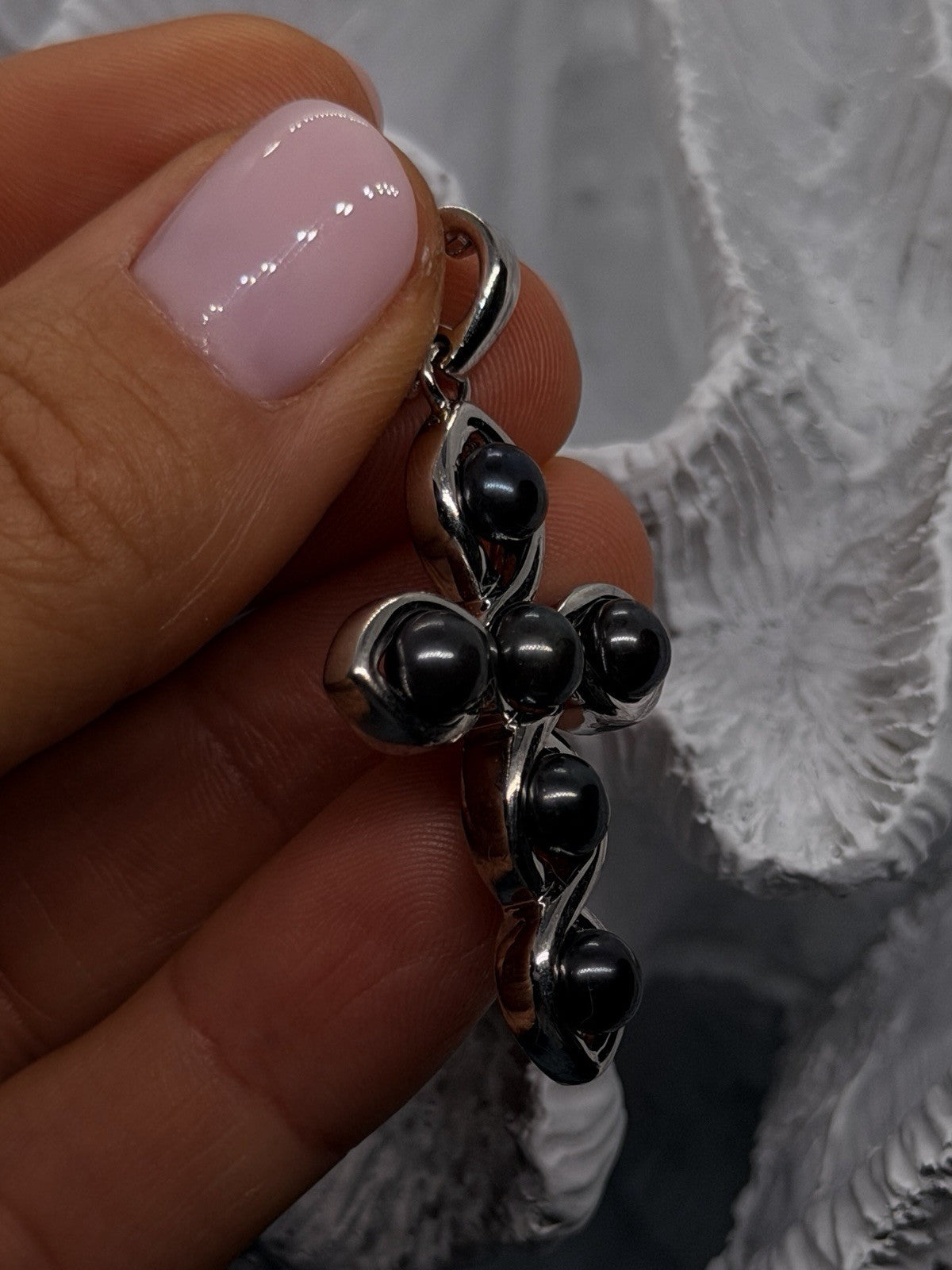 925 Sterling Silver Hematite Cross Pendant Openwork Design