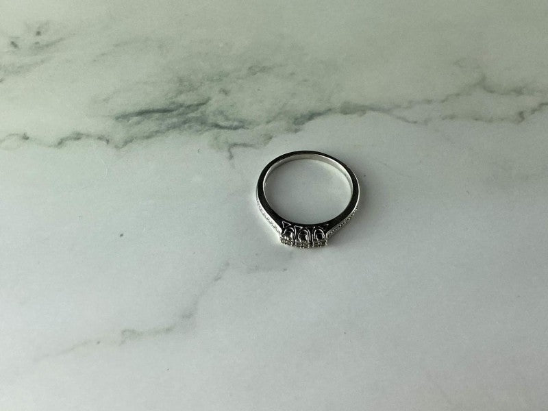 925 Sterling Silver White Topaz Ring Size 6.5