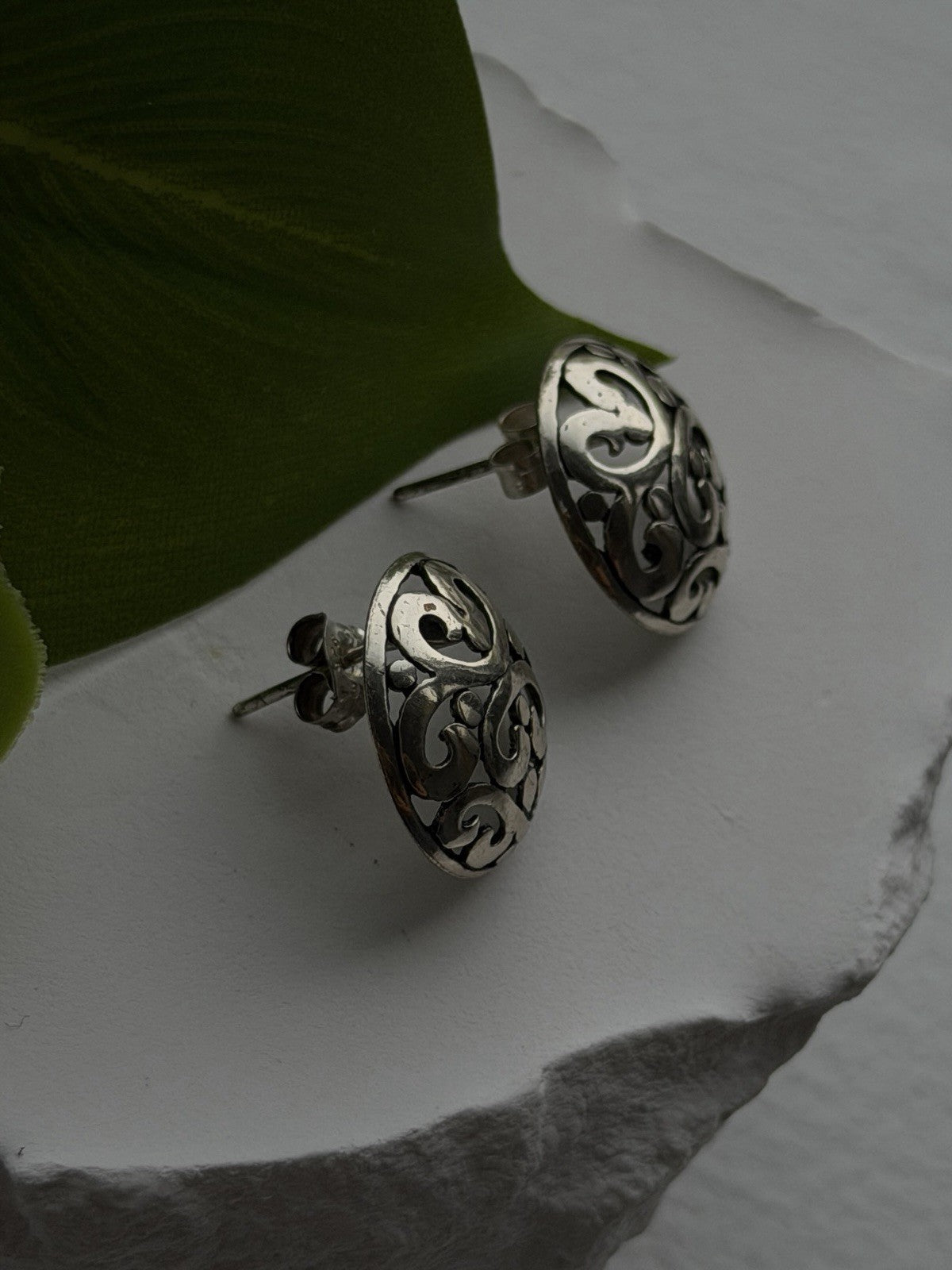 Vintage Scroll Stud Ornate Filigree Dome 925 Sterling Silver Earrings