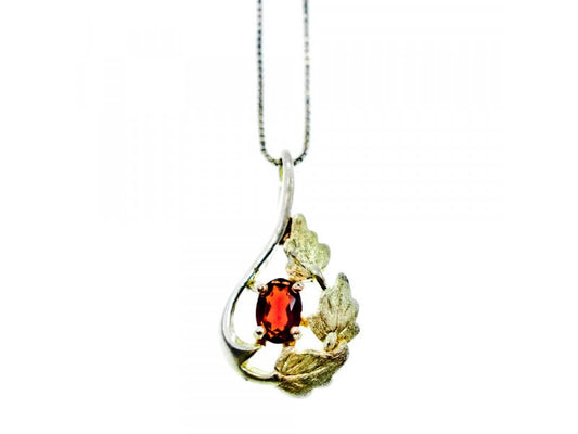 925 Sterling Silver Garnet Chain With Pendant Italy