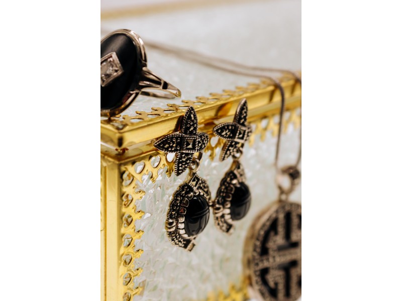 Vintage 925 Sterling Silver Onyx & Marcasites Earrings