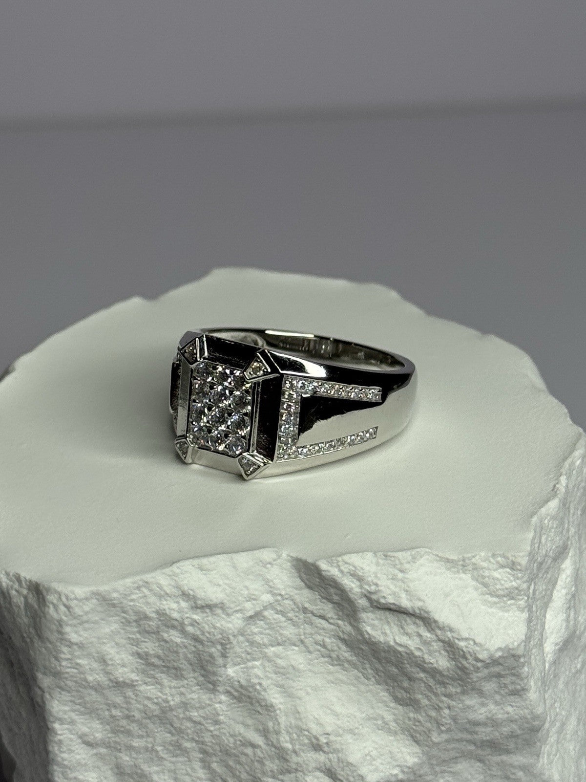 925 Sterling Silver CZ Men'S Ring Size 12