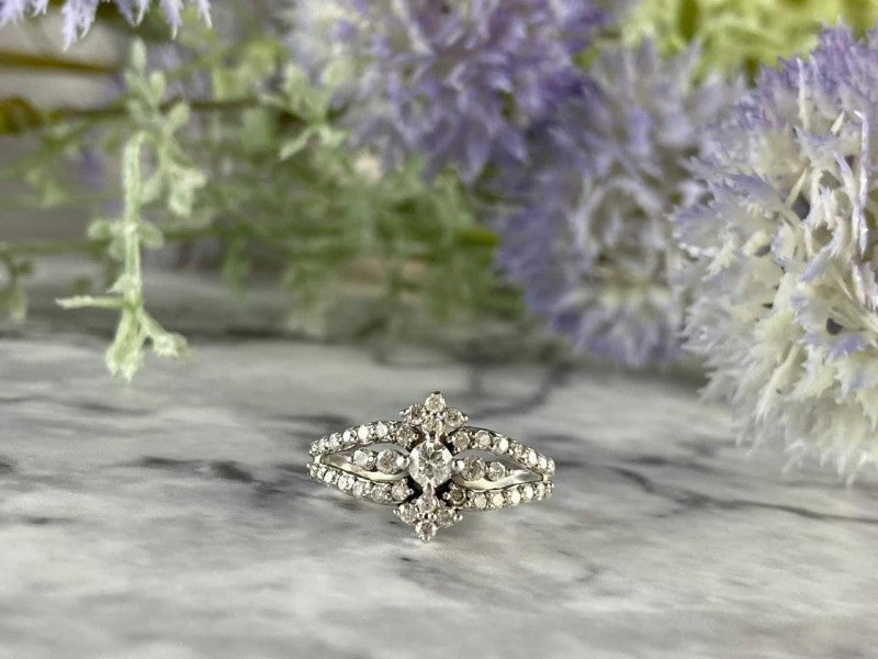 14K White Gold Diamonds Ring Size 6.5
