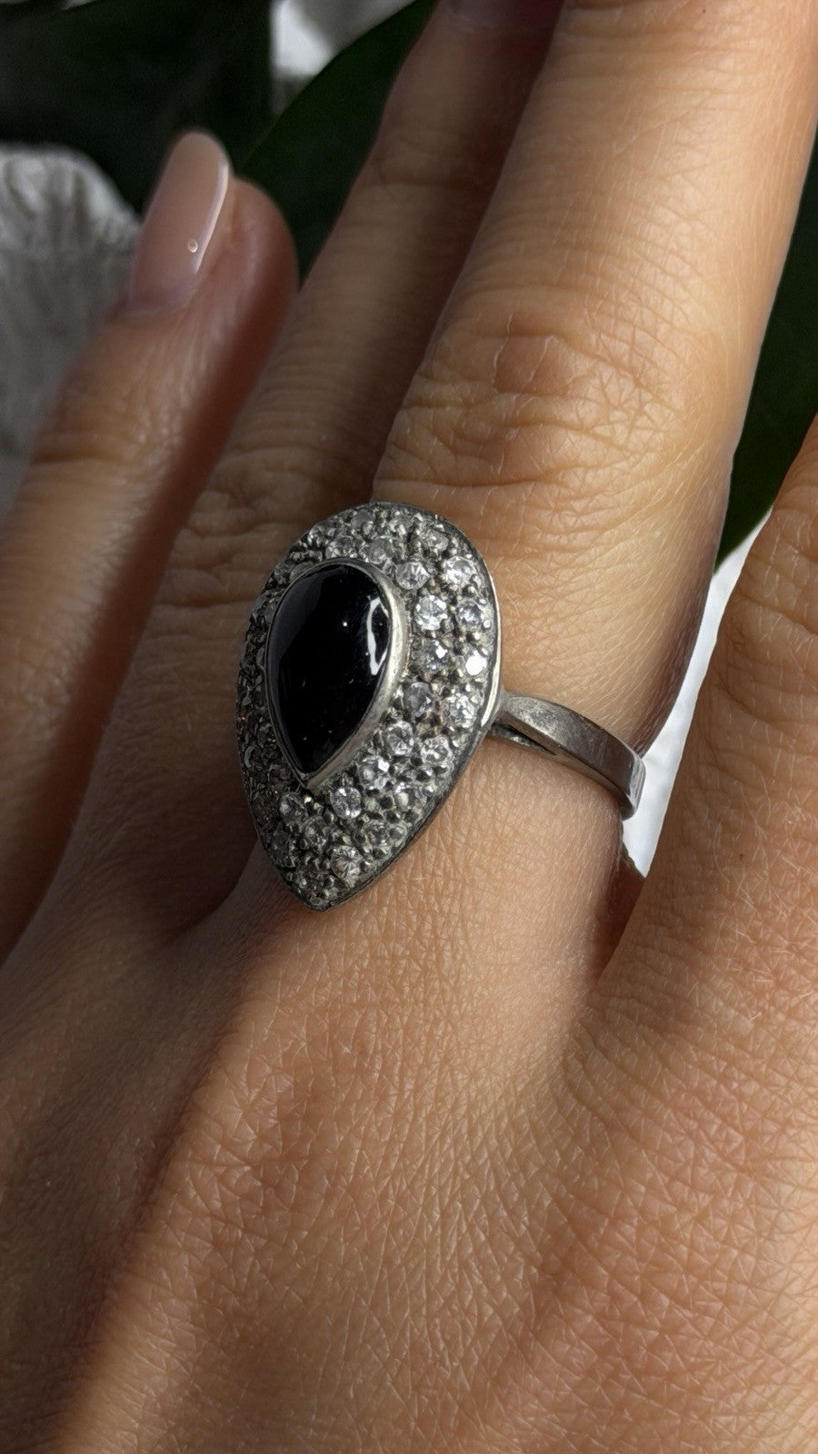 Vintage 925 Sterling Silver Black Onyx & Clear Topaz Stones Ring Size 7.5