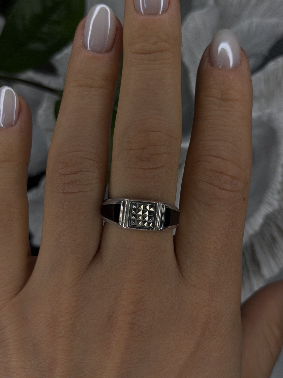 Vintage 925 Sterling Silver Black Onyx & Marcasite Ring Size 8.5