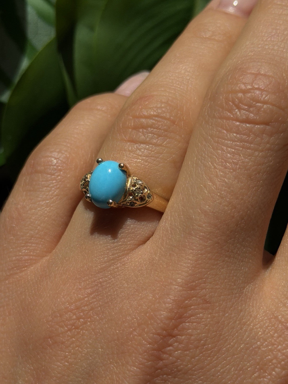 14K Yellow Gold Blue Oval Turquoise & Diamond Ring Size 6