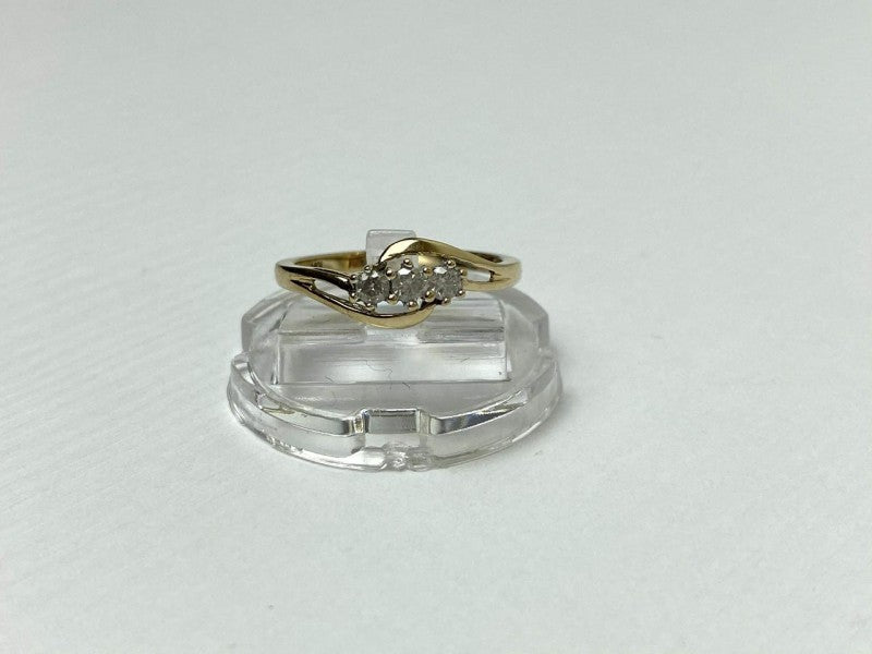 10K Yellow Gold Sapphire Ring Size 6.75