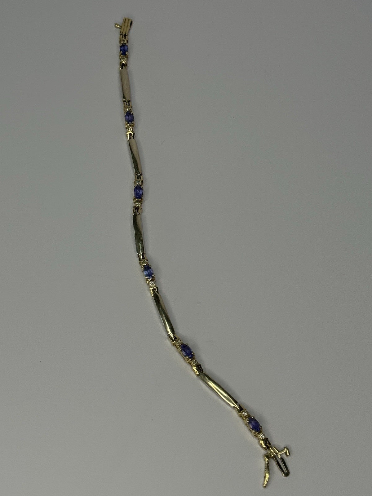 14K Yellow Gold Tanzanite & Diamond Bracelet Length 7.5 Inch