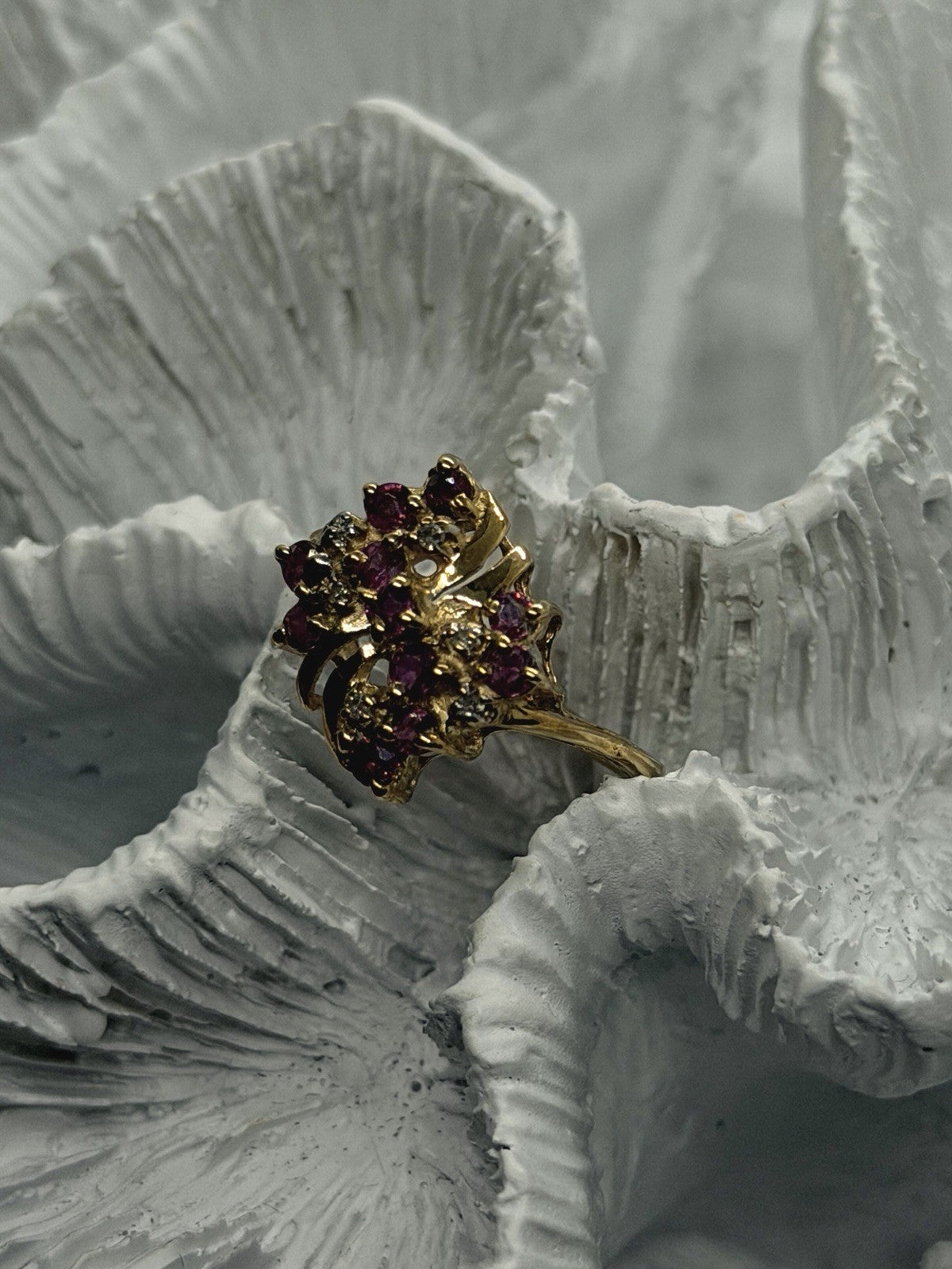 10K Yellow Gold Ruby & Diamond Floral Cocktail Ring Size 6