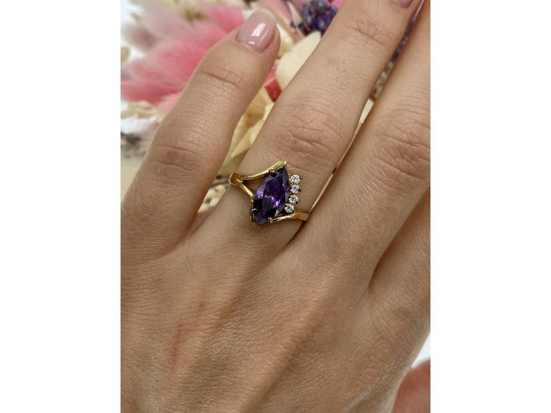 925 Sterling Silver Gold Plated Amethyst & CZ Ring Size 7