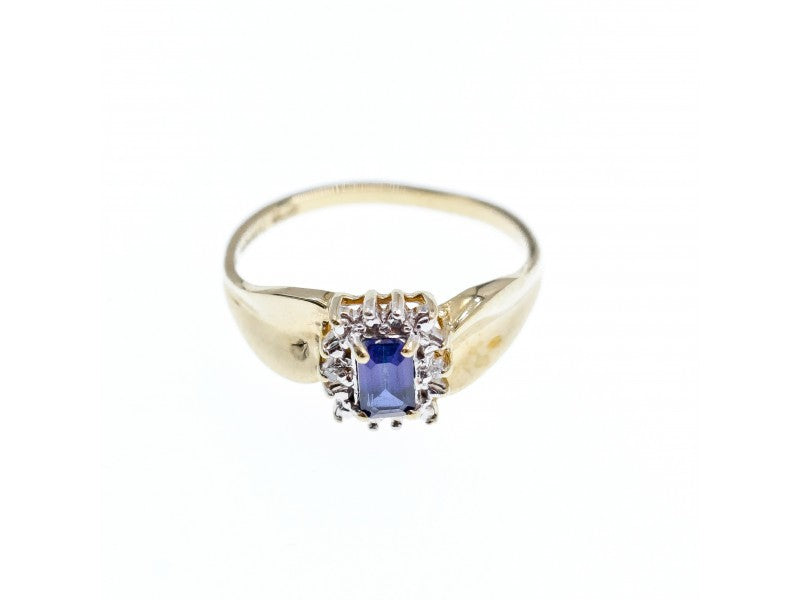10K Yellow Gold Sapphire & Diamonds Ring Size 6.5
