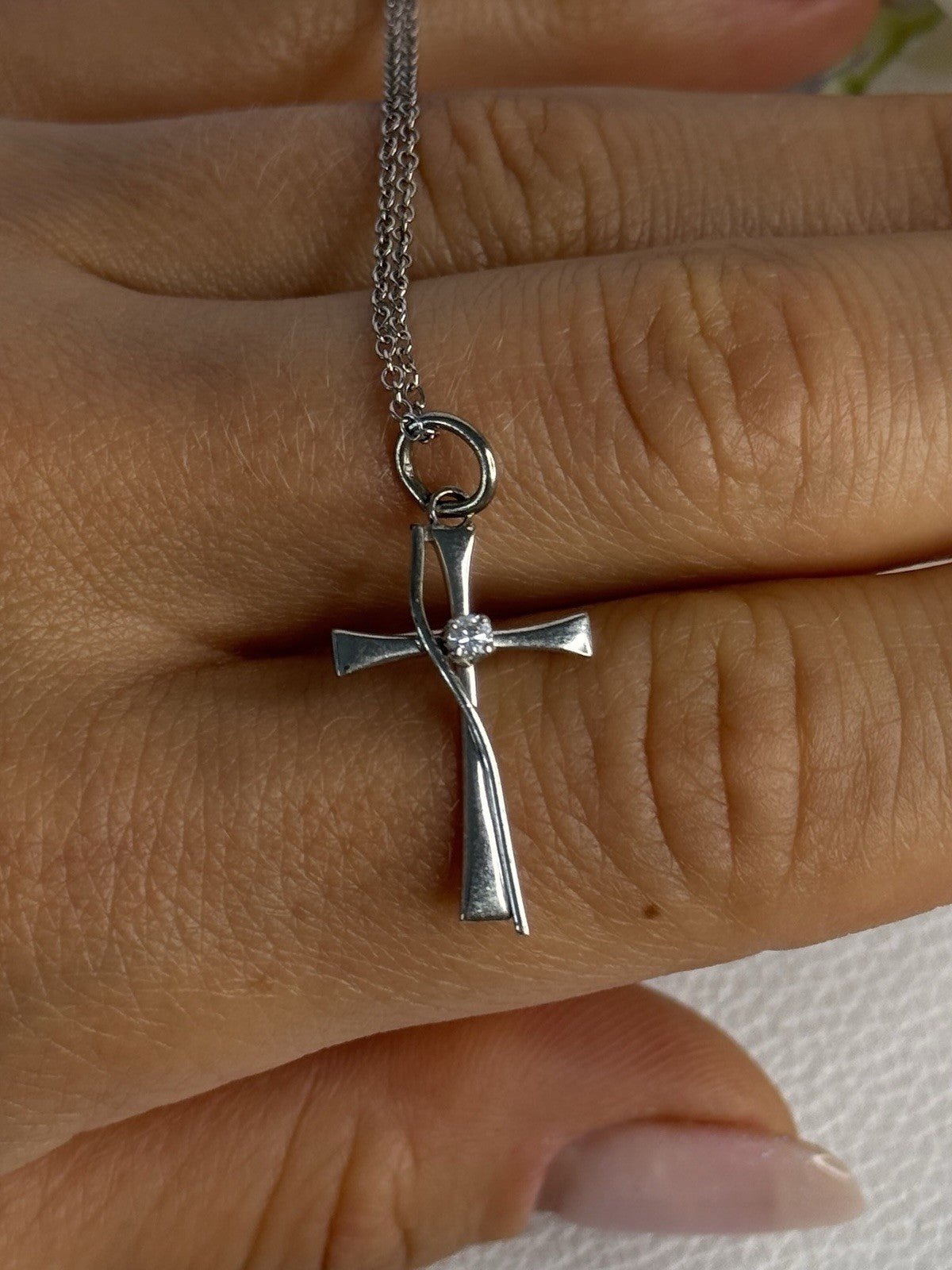 925 Sterling Silver Diamond Cross Necklace Length 20/18 Inch