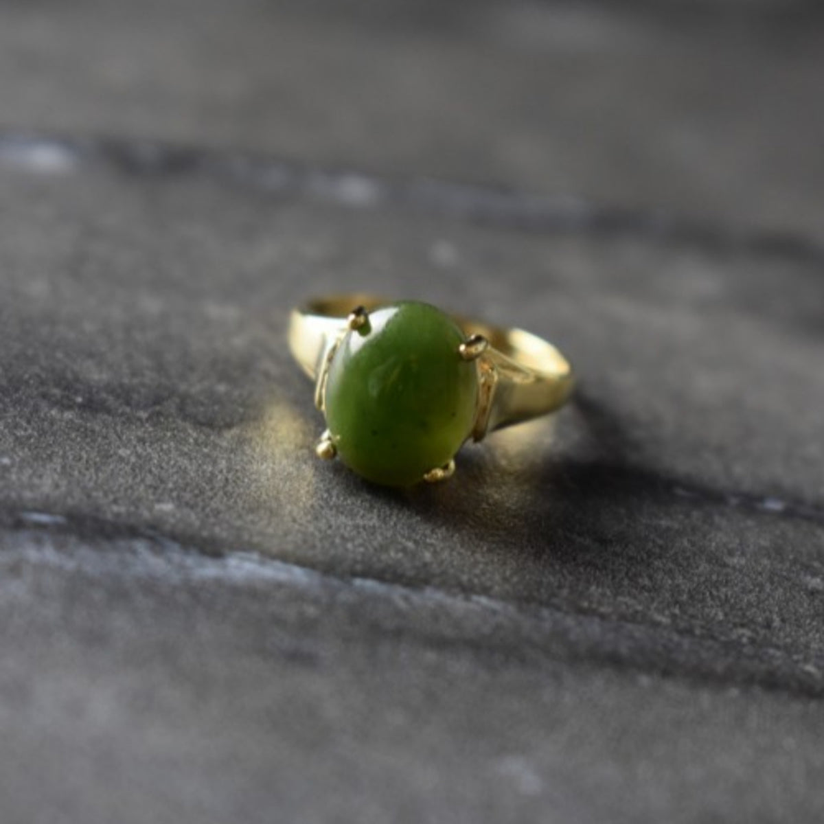 925 Sterling Silver Gold Plated Green Jade Ring Size 6.5
