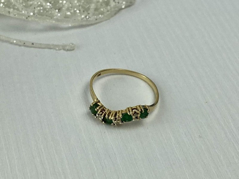 10K Yellow Gold Emeralds & Diamonds Ring Size 6.5