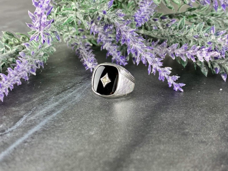 925 Sterling Silver Black Nephrite & CZ Ring Size 9